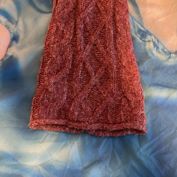 Viral Thread Long Sleeve Mock Turtleneck Sweater - Picture 4 of 4